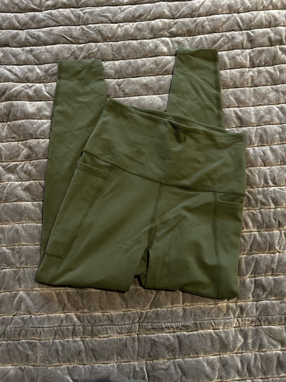 Beyond Yoga Pocket Legging High-Waist Olive Green Soft